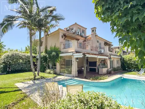 Casa en venta - lote Interno en Barrancas de San Jose