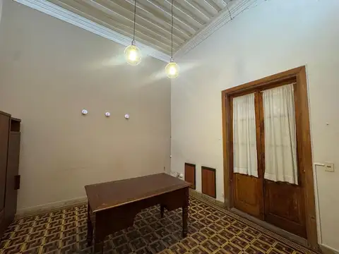 Doctor Luis Alberto De Herrera 900