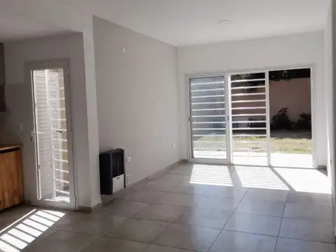 Depto Tipo Casa en Venta de 3 dormitorios