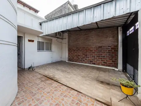 Casa en Venta en Azcuenaga, USD 84.000
