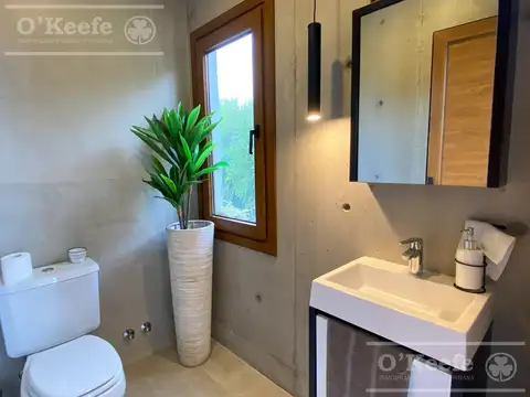 Casa 5 ambientes con 2 baños