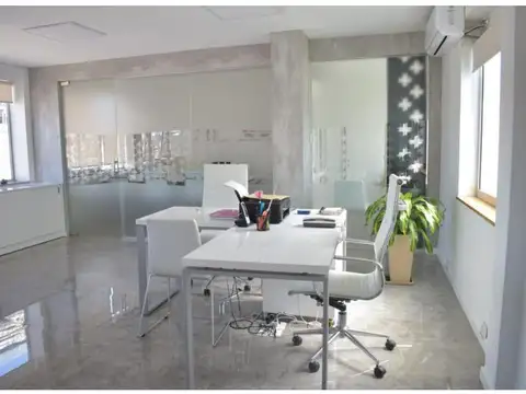 Oficina en Venta 66 años
