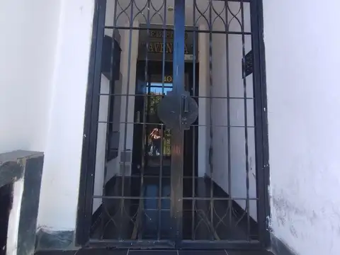 Pellegrini 10 , Piso 2