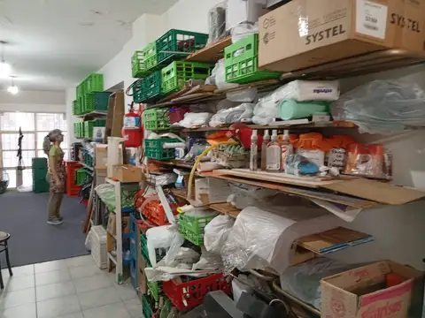 Excelente Almacen Queseria en la zona de Nuñez