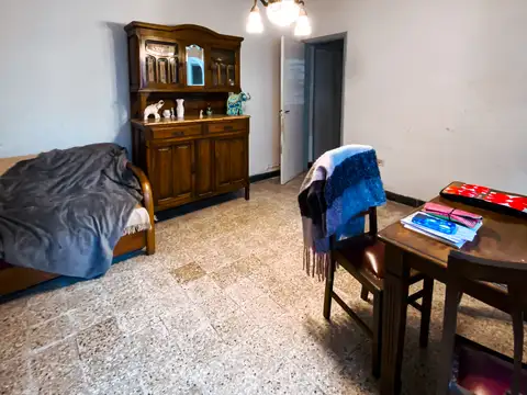 Depto Tipo Casa en Venta de 8 ambientes