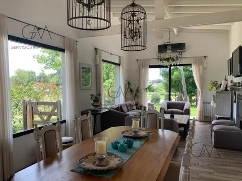 Casa 4 ambientes con 3 baños