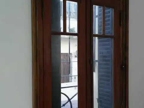 Casa en venta - 3 Dormitorios 3 Baños - San Telmo