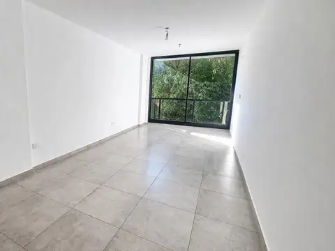Alsina 2100, Piso 4