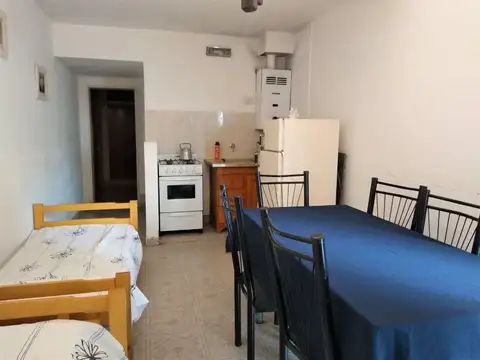 DEPARTAMENTO 2 AMBIENTES.(Apto 4 Personas) PISO:1 DPTO:3.Gas envasado.