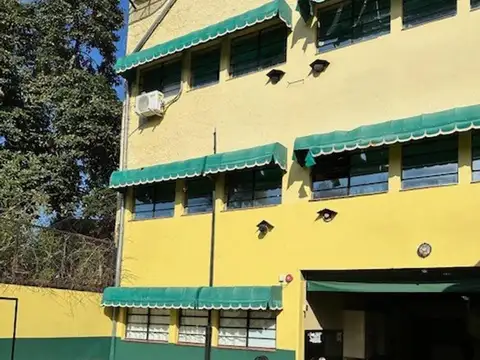 Excelente Institución VARIOS DESTINOS