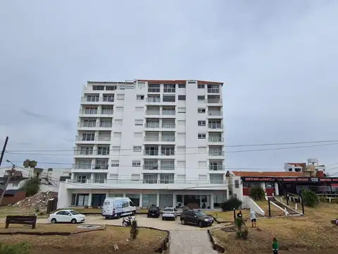 AVENIDA COSTANERA  al 4000 ENTRE ALBERDI Y SARMIENTO