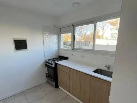Departamento en Alquiler en Petrel Village, $ 1.200.000