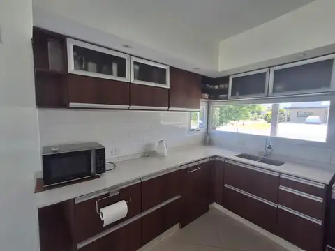 Casa en Venta con 6 cocheras