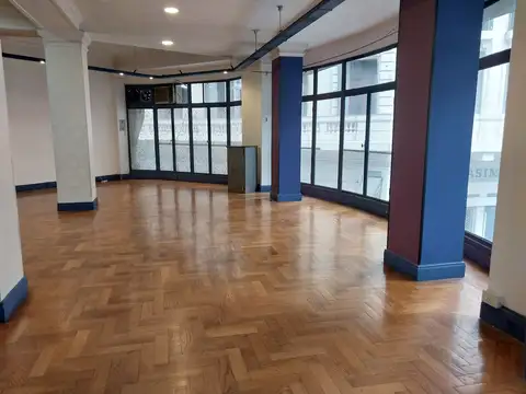 Oficina en Alquiler al Este