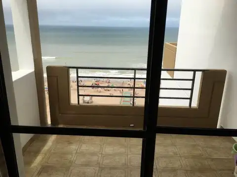 Departamento 4 ambientes con 3 baños