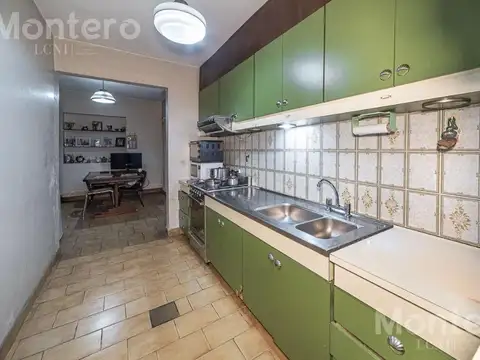 Venta 2 casas tipo PH en Lote  propio 478 m2, 8.66 m x 54.30 m,  Versalles, USAB 2