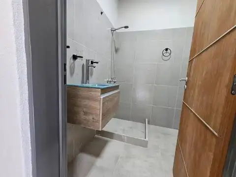 DEPARTAMENTO ESTILO CASA DE 2 DORMITORIOS EN VENTA