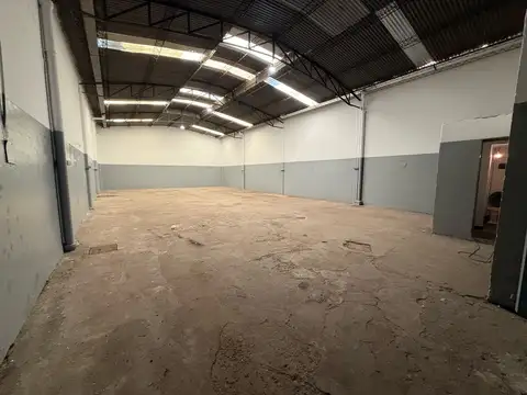 Galpon en Alquiler 10  mts Fondo