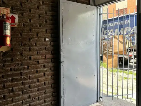 Galpon en Alquiler 34  mts Frente