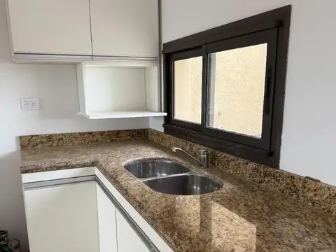 Dos duplex a estrenar en colonia tirolesa