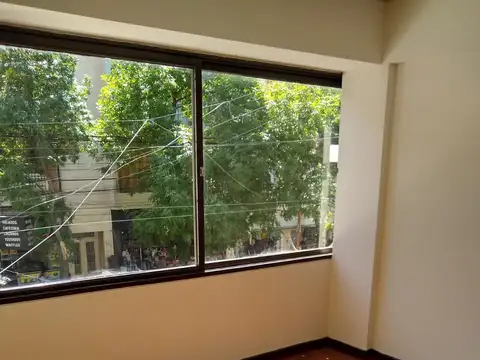 Oficina en Alquiler en Mendoza, $ 450.000