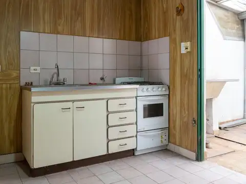 DUPLEX 3 AMBIENTES CON PATIO EN VENTA - APTO CREDITO
