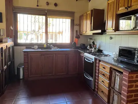 Casa en venta en Bella Vista, barrio El Jacaranda