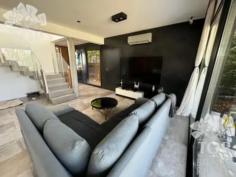 Casa en Venta en Pilar del Este - Santa Elena, USD 372.000