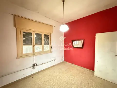 Casa 3 ambientes con Parque en alquiler - Berazategui Centro