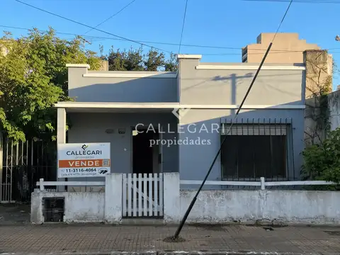 Casa 3 ambientes con Parque en alquiler - Berazategui Centro