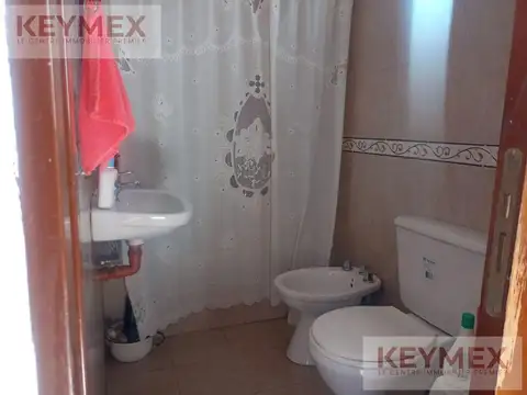 Depto Tipo Casa en Venta en Villa Luzuriaga, USD 50.000