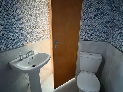 MUY LINDO DEPARTAMENTO 2 AMBIENTES CON PATIO A ESTRENAR   ALQUILER   I. CASANOVA