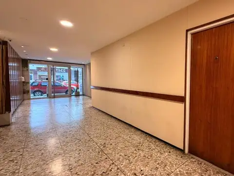 Local en Alquiler en Plaza Colon, $ 700.000