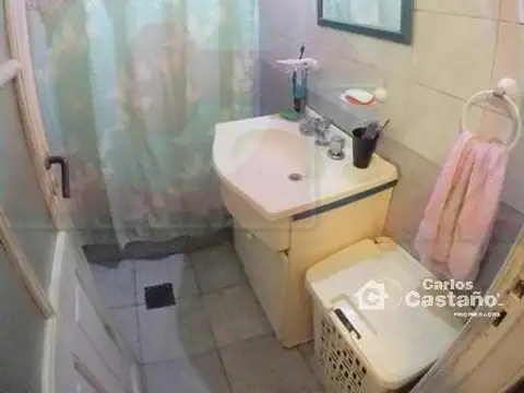Depto Tipo Casa 4 ambientes con 2 baños