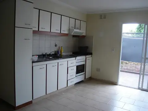 Alquiller ph en planta alta de 2 amb en Carapachay
