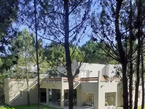 Casa en Alquiler Temporal de 5 dormitorios