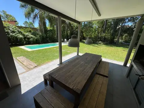 Casa en Venta al Oeste
