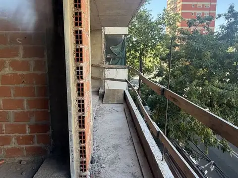 VENTA DEPTO EN POZO VILLA DEVOTO 4 AMB CON PARRILL