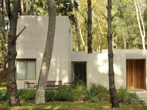 VENTA DE CASA EN COMPLEJO VILLA ROBLES