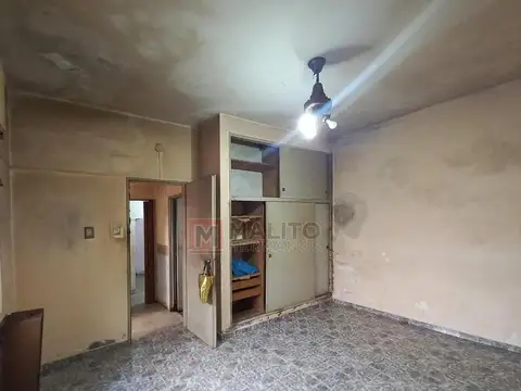 Depto Tipo Casa en Venta 50 años