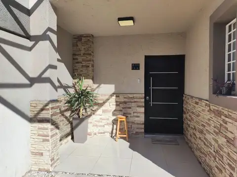 Casa en Venta en Manantiales, USD 152.000