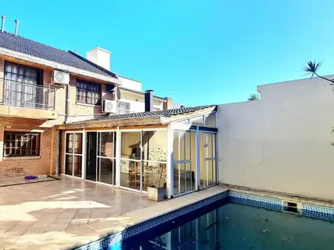 Casa en Venta en Castelar Norte, USD 260.000