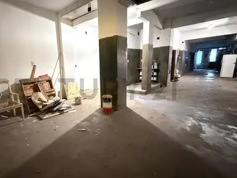 Galpon en Venta en Chacarita, USD 260.000