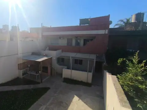 Depto Tipo Casa en Venta 1 año