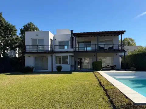 Casa en Venta de 5 dormitorios