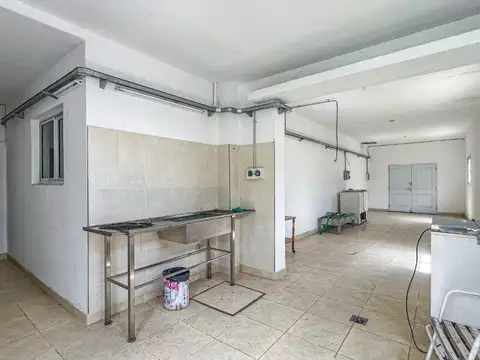 Local Industrial y comercial en venta Lote 304m2