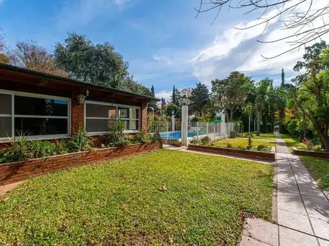 Casa en Venta con 1 cochera