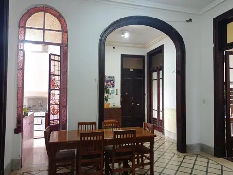 Departamento 7 ambientes con 2 baños