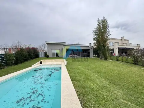 Alquiler anual de casa amoblada con pileta a la laguna - El Cazal