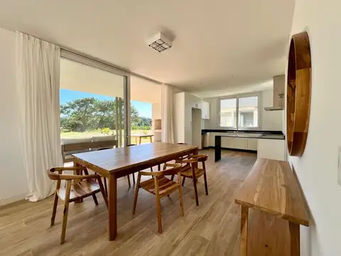 VENTA CASA 2 DORMITORIOS LIVING GOLF PUNTA BALLENA